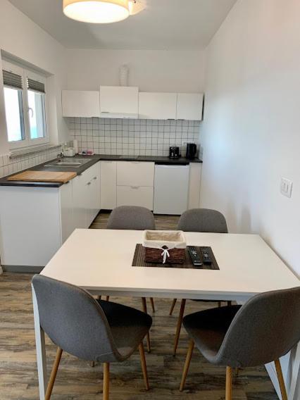 Apartments Zakinja ポルトローシュ エクステリア 写真