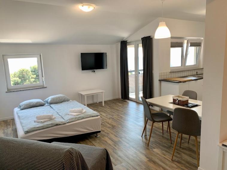 Apartments Zakinja ポルトローシュ エクステリア 写真